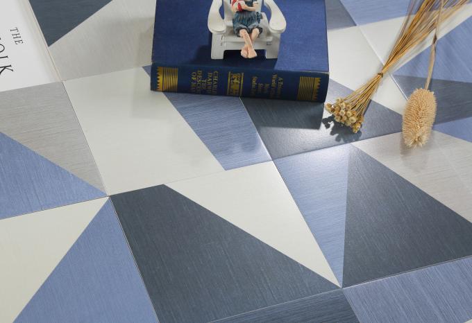 Blauwe en Witte Verglaasde Keramische tegel voor Buitensporige niet Misstap 20x20cm van de Douchevloer